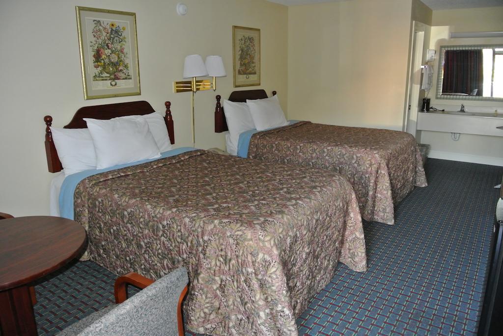 Rodeway Inn Norcross Buitenkant foto